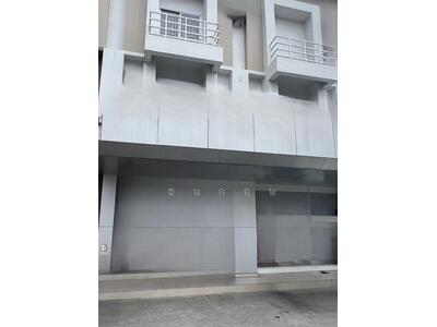 ขาย - บ้านเลขที่ 372/121-2 หมู่ที่ 8 ถนน ศรีราชา-หนองยายปู ตำบล สุรศักดิ์ อำเภอ ศรีราชา จังหวัด ชลบุรี, ชลบุรี