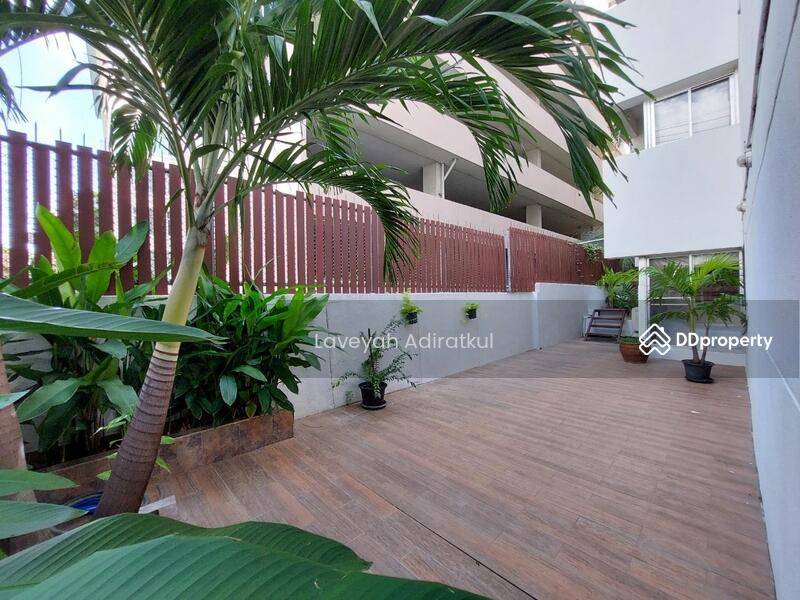 ให้เช่า - Esmeralda Apartments : เอสเมอรัลด้า อพาร์ทเม้นท์, กรุงเทพ