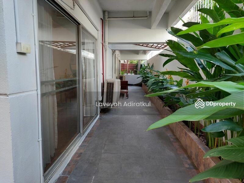 ให้เช่า - Esmeralda Apartments : เอสเมอรัลด้า อพาร์ทเม้นท์, กรุงเทพ