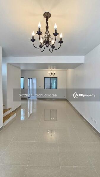 ขาย - 2-Br Townhouse in Bang Khu Wiang (2188918), นนทบุรี