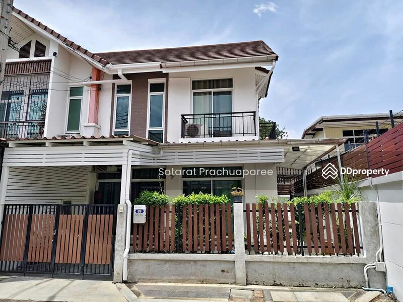 ขาย - 4-Br Townhouse near MRT Yaek Tiwanon (2207078), นนทบุรี