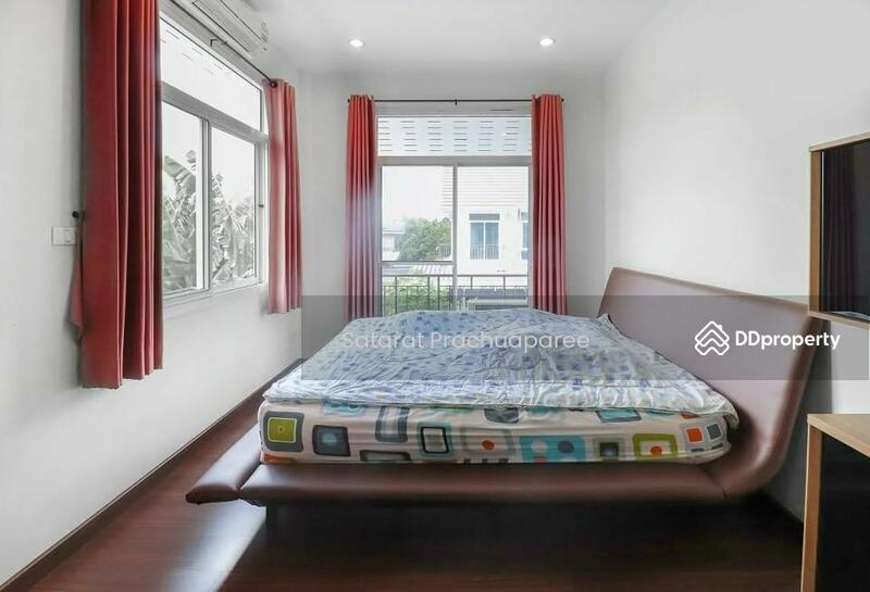 ขาย - 4-Br Townhouse near MRT Yaek Tiwanon (2207078), นนทบุรี