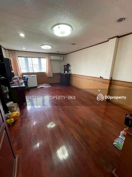 ขาย - Commercial/Shophouse for Sale in Khlong San, กรุงเทพ