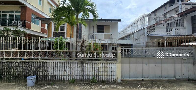 ขาย - บ้านเดี่ยว 2 ชั้น ใกล้ย่านสาธร กรุงเทพ, กรุงเทพ