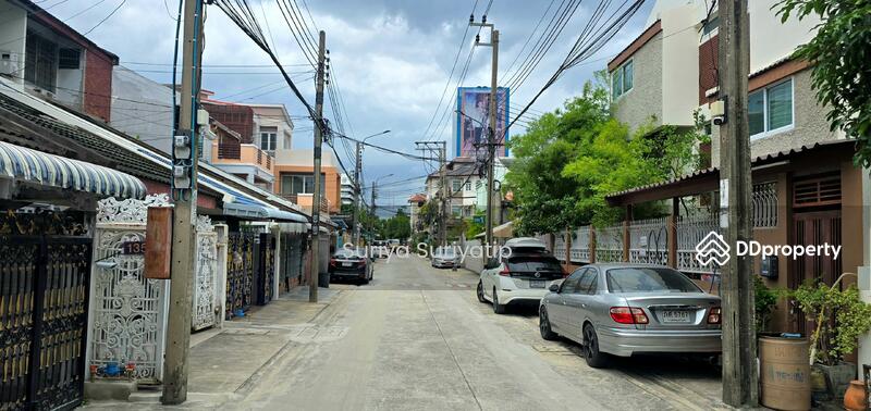 ขาย - บ้านเดี่ยว 2 ชั้น ใกล้ย่านสาธร กรุงเทพ, กรุงเทพ