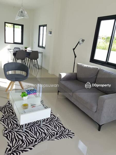 For Sale - sale, 2-storey townhouse, location: Ha Yaek Nam Kracha, size 132.81 sq m, 4 bedrooms,, Songkhla
