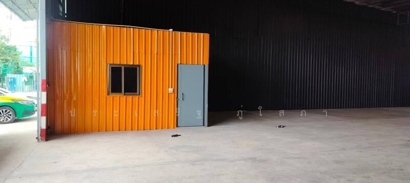 ให้เช่า - โกดังคลังสินค้าให้เช่า ถนนสามวา 400 500 1,000 ตารางเมตรเขตมีนบุรี กทม อยู่ใกล้สี่แยกมีนบุรี, กรุงเทพ