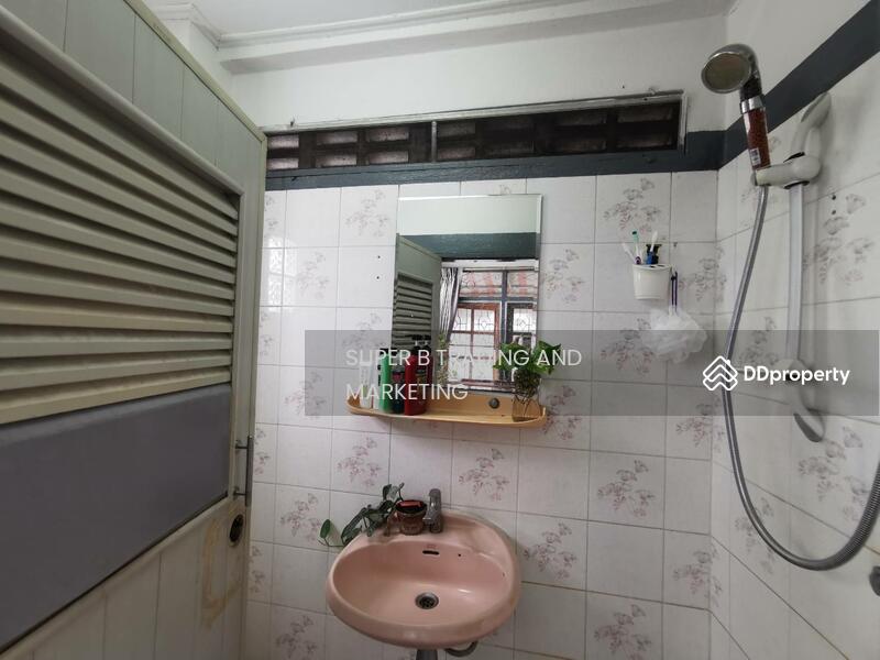 For Sale - For sale: townhouse 11 square wah, Soi Trok Chalong Krung, Charoen Krung., Bangkok