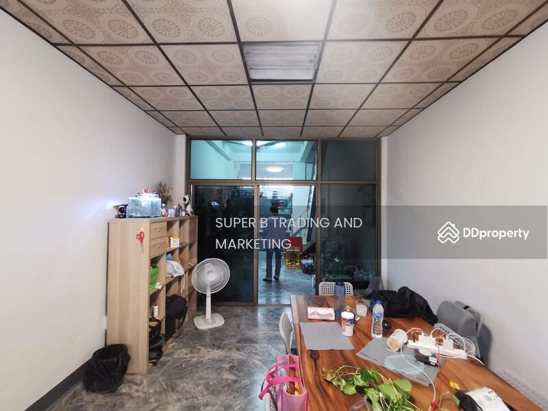 For Sale - For sale: townhouse 11 square wah, Soi Trok Chalong Krung, Charoen Krung., Bangkok