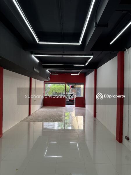 ให้เช่า - Space For Rent Shop Showroom and Cafe Rama 4, กรุงเทพ