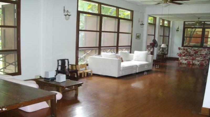 ให้เช่า - 3 Bedrooms House for Rent in Ploenchit, Bangkok near BTS Chitlom (99145), กรุงเทพ