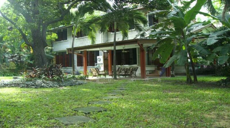 ให้เช่า - 3 Bedrooms House for Rent in Ploenchit, Bangkok near BTS Chitlom (99145), กรุงเทพ