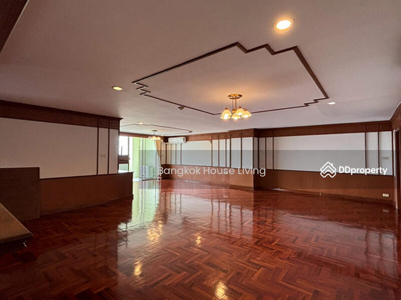 ให้เช่า - Le Chateau Mansion, กรุงเทพ