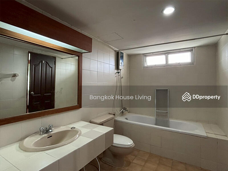ให้เช่า - Le Chateau Mansion, กรุงเทพ