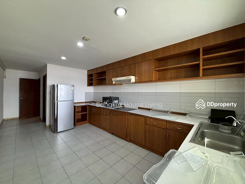For Rent - Le Chateau Mansion, Bangkok