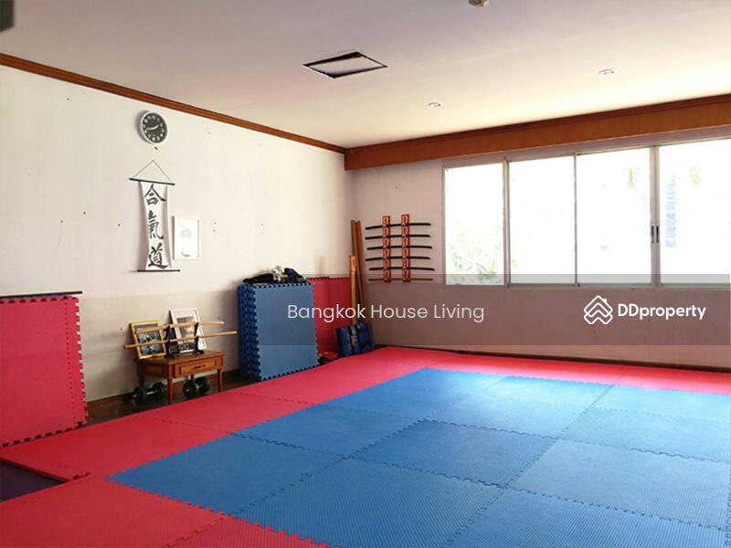 For Rent - Le Chateau Mansion, Bangkok