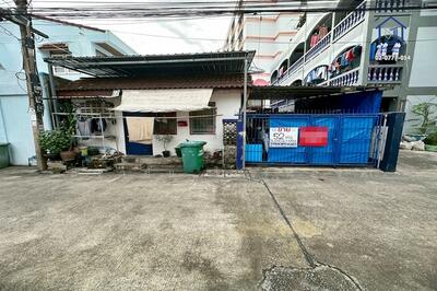 ขาย - ขายที่ดินพร้อมสิ่งปลูกสร้าง 52 ตารางวา ซอยลาดพร้าว114 ใกล้ทางด่วนรามอินทรา – อาจณรงค์, กรุงเทพ