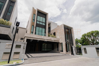 ขาย - Grand Bangkok Boulevard Rama 9-Krungthepkreetha : แกรนด์ บางกอก บูเลอวาร์ด พระราม 9-กรุงเทพกรีฑา, กรุงเทพ