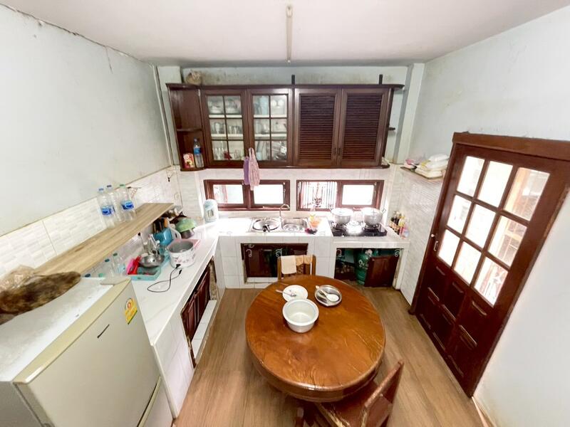 ขาย - ขาย ทาวน์เฮ้าส์ หลังมุม หมู่บ้าน มิตรไมตรี บางมด, กรุงเทพ