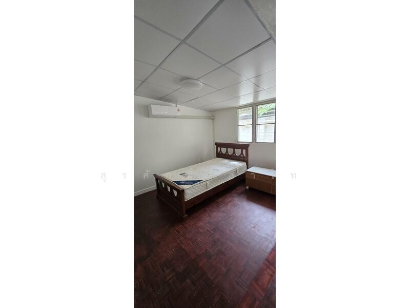 Detached house Sathron soi.9 for rent 70,000 Baht per month 4bedroom2bathroom1Toilet2Parking, Bangkok, Bang Rak, Bangkok, 4 Bedrooms, 185 sqm, Single Detached House For Rent, by Surasak Satho, 60081041 - DDproperty.com