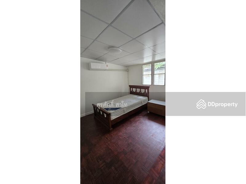 For Rent - Detached house Sathron soi.9 for rent 80,000 Baht per month 4bedroom2bathroom1Toilet2Parking, Bangkok
