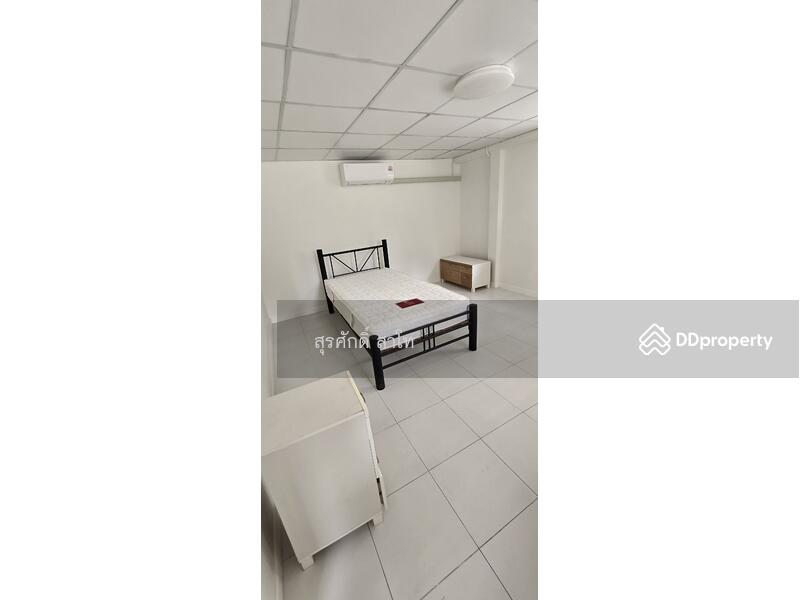 For Rent - Detached house Sathron soi.9 for rent 80,000 Baht per month 4bedroom2bathroom1Toilet2Parking, Bangkok