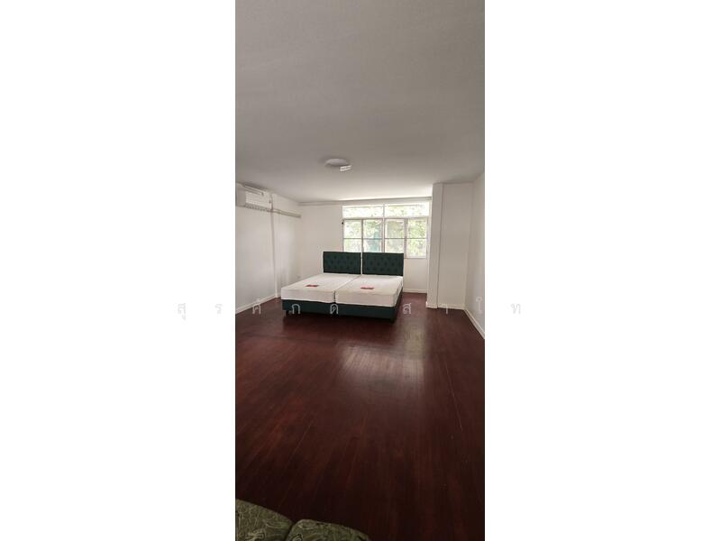 Detached house Sathron soi.9 for rent 70,000 Baht per month 4bedroom2bathroom1Toilet2Parking, Bangkok, Bang Rak, Bangkok, 4 Bedrooms, 185 sqm, Single Detached House For Rent, by Surasak Satho, 60081041 - DDproperty.com