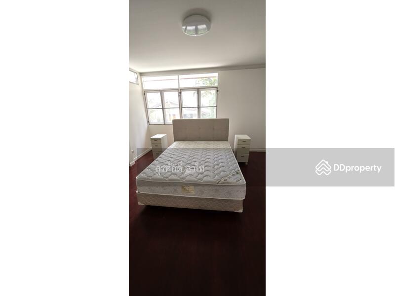 For Rent - Detached house Sathron soi.9 for rent 80,000 Baht per month 4bedroom2bathroom1Toilet2Parking, Bangkok