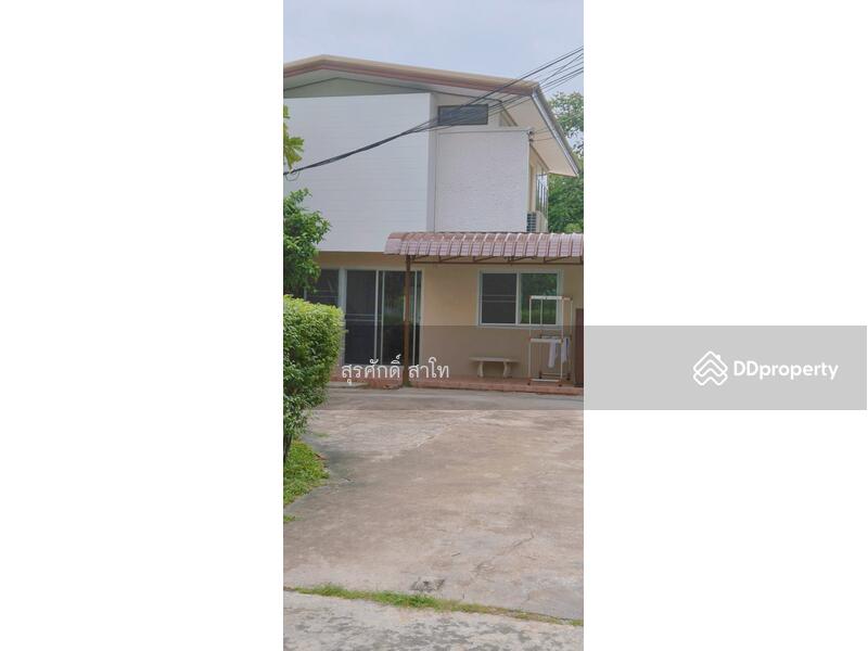 For Rent - Detached house Sathron soi.9 for rent 80,000 Baht per month 4bedroom2bathroom1Toilet2Parking, Bangkok