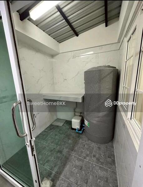ขาย - Golden Town Sathorn : โกลเด้น ทาวน์ สาทร, กรุงเทพ