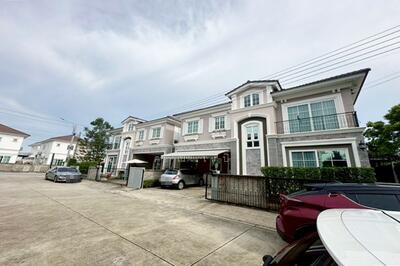 ขาย - ขายบ้านหรู เพรสทีจ พระราม 9กรุงเทพกรีฑา 2 ชั้น 40.6 ตร.ว พร้อมอยู่, กรุงเทพ