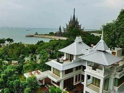 ขาย - ขายบ้านหรูติดทะเล หาดวงศ์อมาตย์ วิวสวย ใกล้ปราสาทสัจธรรม, ชลบุรี