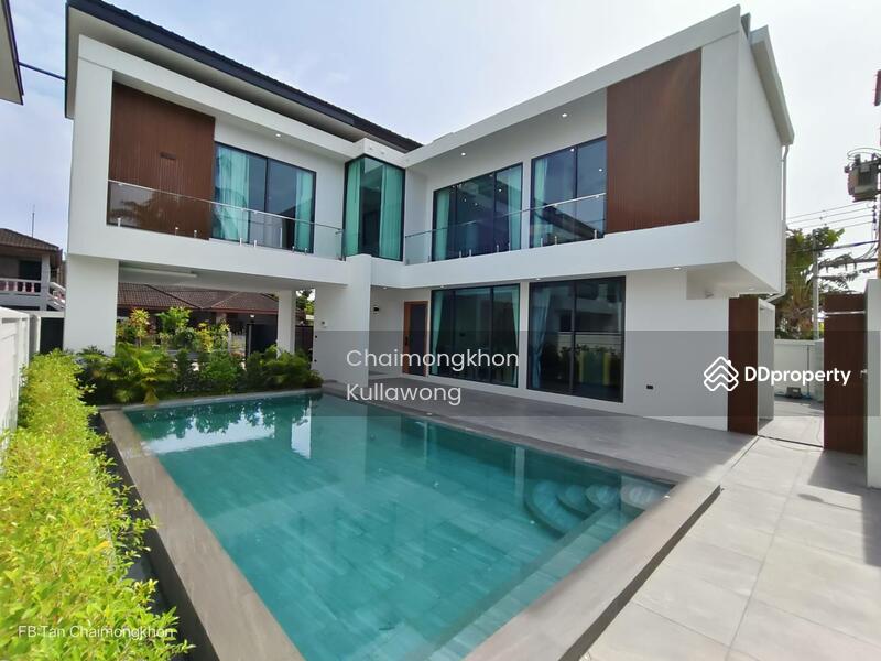 วิลล่า 2 ชั้น หลังใหม่ สไตล์โมเดิร์น 72 ตรว. พื้นที่ใช้สอย 340 3 ห้องนอน 4 ห้องน้ำ
