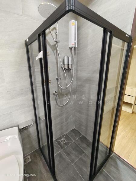 พื้นที่อาบนำ ในห้องนอนมาสเตอร์