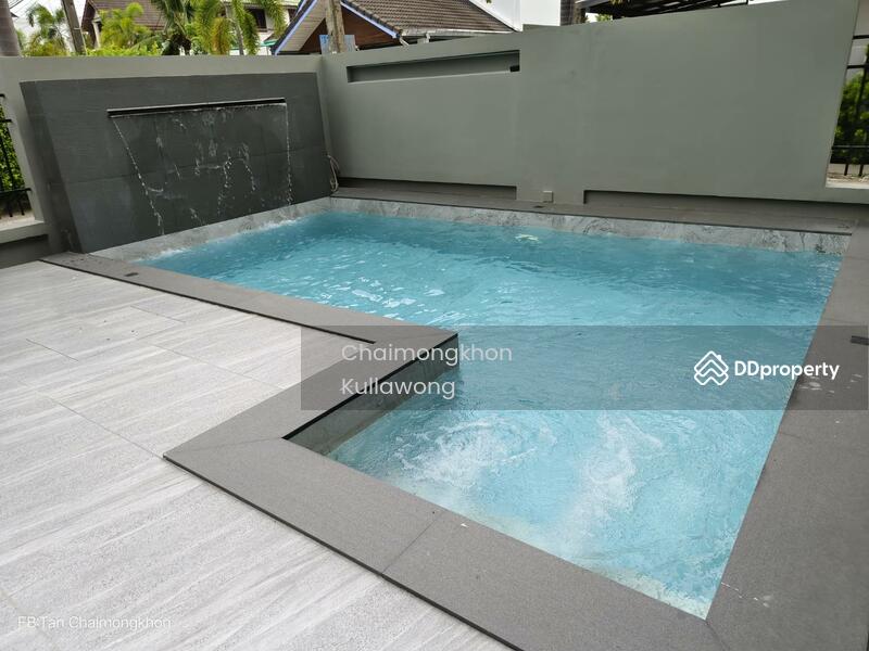 สระว่ายน้ำส่วนตัว ขนาด 2.5 * 6.5 เมตร