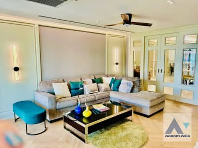 For Rent - 4 Bedrooms Apartment for Rent in Sukhumvit, Bangkok near BTS Phrom Phong at Fully Facilities, Bangkok