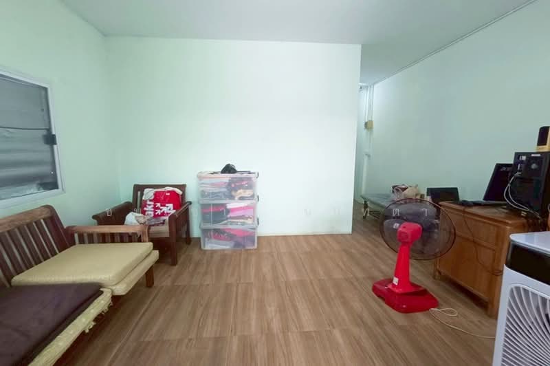 ทาวน์เฮาส์ หมู่บ้าน อยู่เจริญ 1 (คลอง4) เนื้อที่ 17 ตรว. ต.บึงยี่โถ อ.ธัญบุรี จ.ปทุมธานี, Pathum Thani, Bang Yitho, Thanyaburi, Pathum Thani, 2 Bedrooms, 68 sqm, Townhouse For Sale, by ชนะชาติ นนท์ตา, 60083156 - DDproperty.com