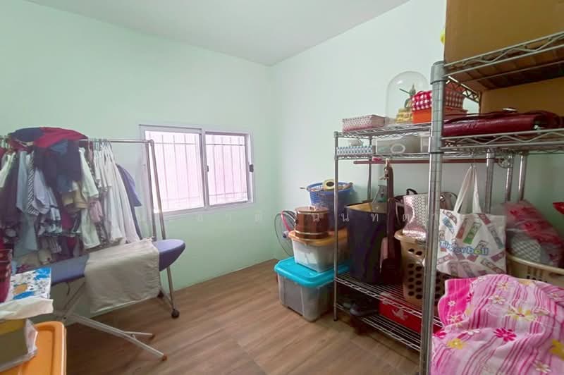 ทาวน์เฮาส์ หมู่บ้าน อยู่เจริญ 1 (คลอง4) เนื้อที่ 17 ตรว. ต.บึงยี่โถ อ.ธัญบุรี จ.ปทุมธานี, Pathum Thani, Bang Yitho, Thanyaburi, Pathum Thani, 2 Bedrooms, 68 sqm, Townhouse For Sale, by ชนะชาติ นนท์ตา, 60083156 - DDproperty.com
