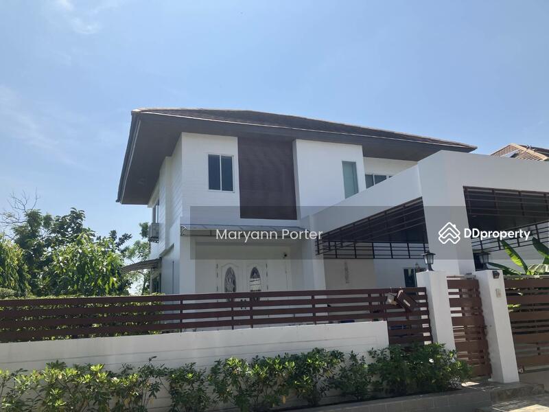 For Sale - Lake Garden Villa, Bangkok