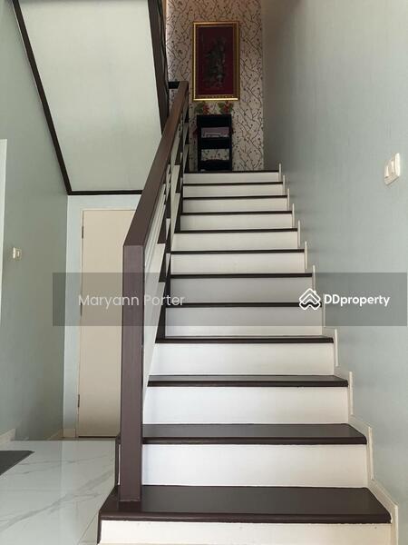 For Sale - Lake Garden Villa, Bangkok