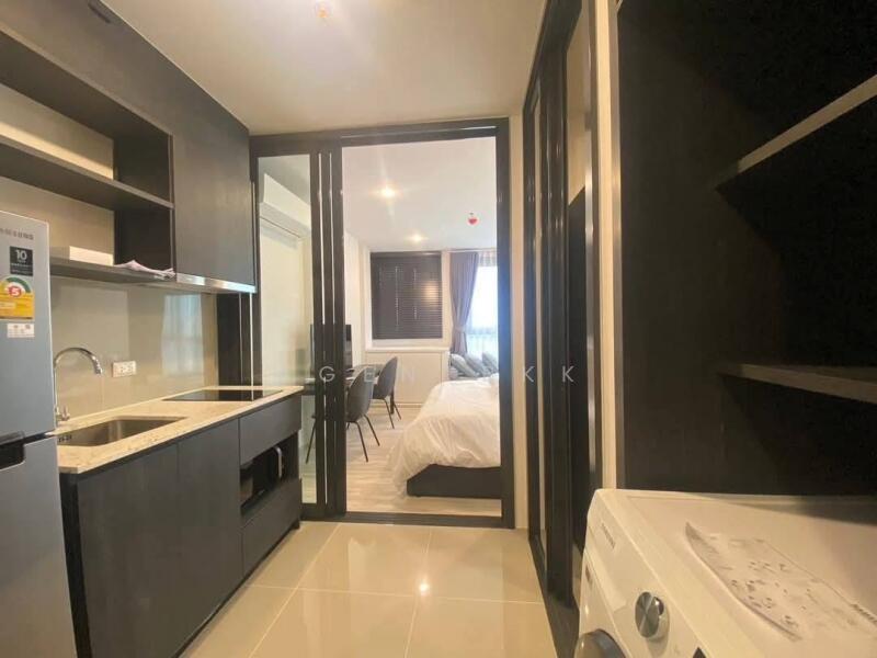 XT Huaikhwang, Bangkok, 244 Ratchadaphisek Road, Huai Khwang, Bangkok, 1 Bedroom, 30 sqm, Condo For Rent, by Agentbkk, 60084745 - DDproperty.com