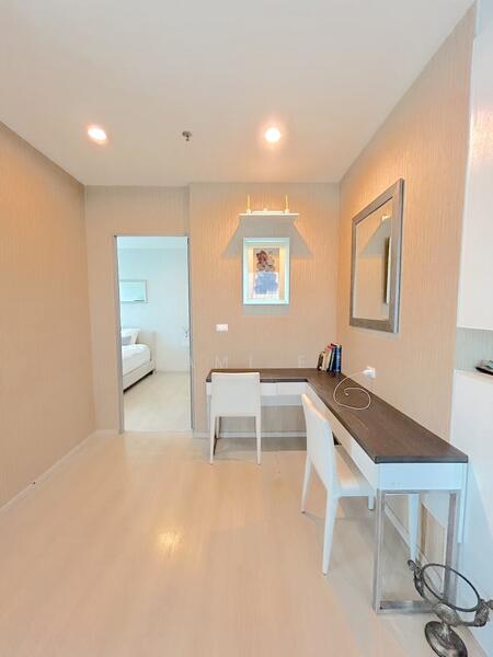 Life Ratchadapisek, Bangkok, 279 Ratchadapisaek Road, Huai Khwang, Huai Khwang, Bangkok, 2 Bedrooms, 65 sqm, Condo For Sale, by Nami E., 60085601 - DDproperty.com
