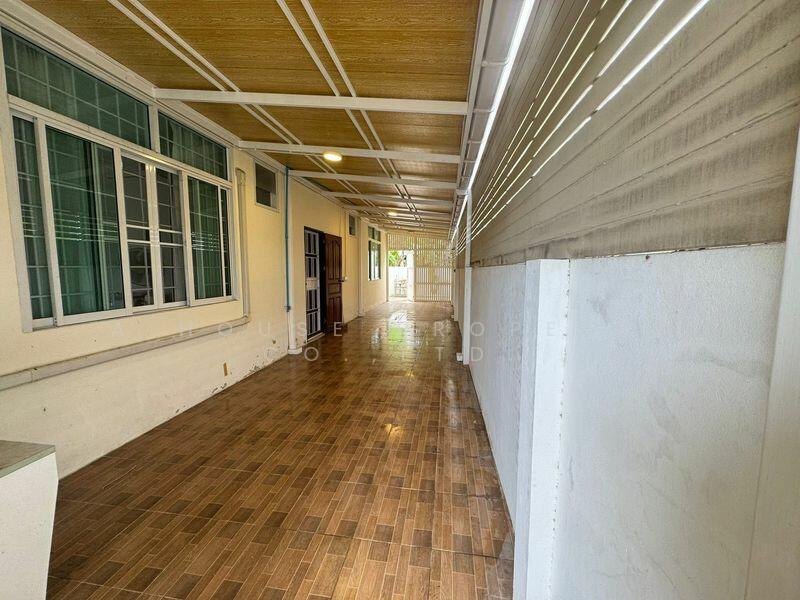 Single house for sale in Pattaya, Soi Phonpraphanimit 32, Chon Buri (Pattaya), Nong Pru, Bang Lamung (Pattaya), Chon Buri (Pattaya), 3 Bedrooms, 616 sqm, Single Detached House For Sale, by A House Property Co.,Ltd., 60085684 - DDproperty.com