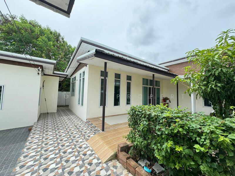 Single house for sale in Pattaya, Soi Phonpraphanimit 32, Chon Buri (Pattaya), Nong Pru, Bang Lamung (Pattaya), Chon Buri (Pattaya), 3 Bedrooms, 616 sqm, Single Detached House For Sale, by A House Property Co.,Ltd., 60085684 - DDproperty.com