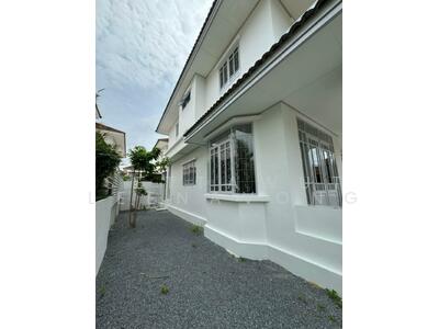 ขาย - Vararom Prachauthit 98 : วรารมย์ ประชาอุทิศ 98, กรุงเทพ