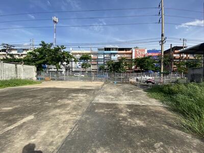 ขาย - ที่ดินเปล่าติดถนนเอกชัย ถ.เอกชัย ซ.62 แขวงท่าข้าม เขตบางขุนเทียน จ.กรุงเทพมหานคร 10150, กรุงเทพ