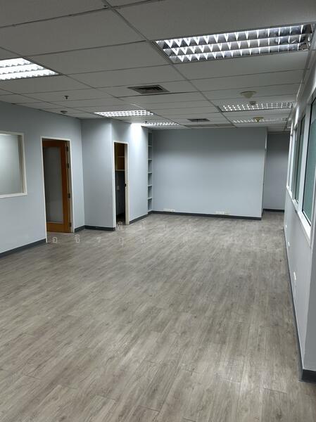 For Rent - อาคารวอลล์สตรีททาวเวอร์, Bangkok
