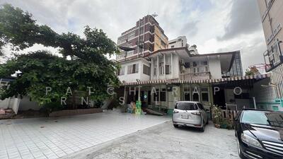 ขาย - ขายที่ดินพร้อมสิ่งปลูกสร้าง ย่านธุรกิจ ใจกลางเมืองกรุงเทพมหานคร ใกล้สถานีรถไฟฟ้า, กรุงเทพ