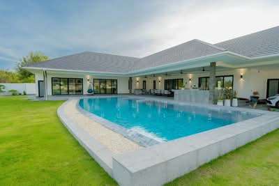 ขาย - วิลล่าสระว่ายน้ำหรู สไตล์โมเดิร์น ที่บ้านดอนเสือหมอบ – ขาย, ประจวบคีรีขันธ์