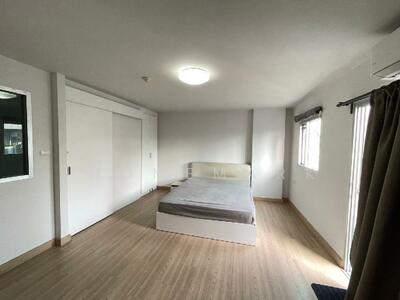 ขาย - The Escape Condominium : ดิ เอสเคป คอนโดมิเนียม, กรุงเทพ